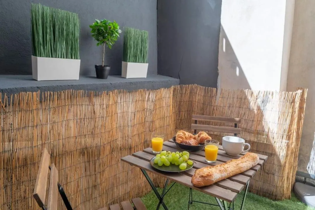 דירות Charming Flat W Terrace Near Le Marais - Paris 1 0*,